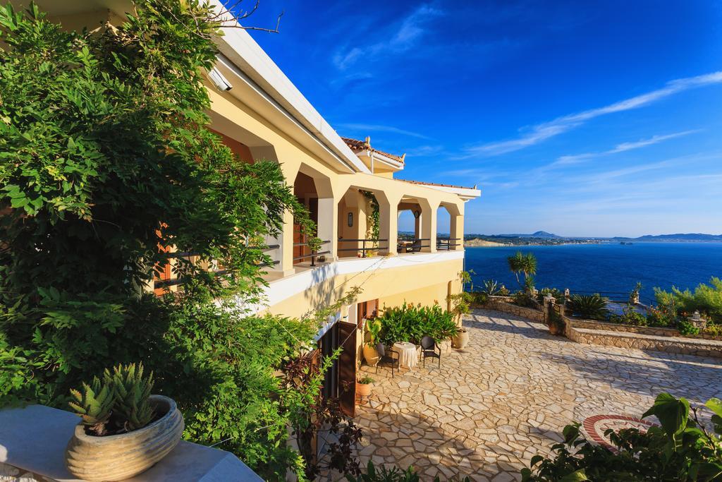 Villa Akros And Suites Keri 外观 照片