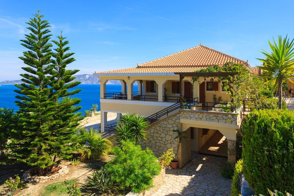 Villa Akros And Suites Keri 外观 照片