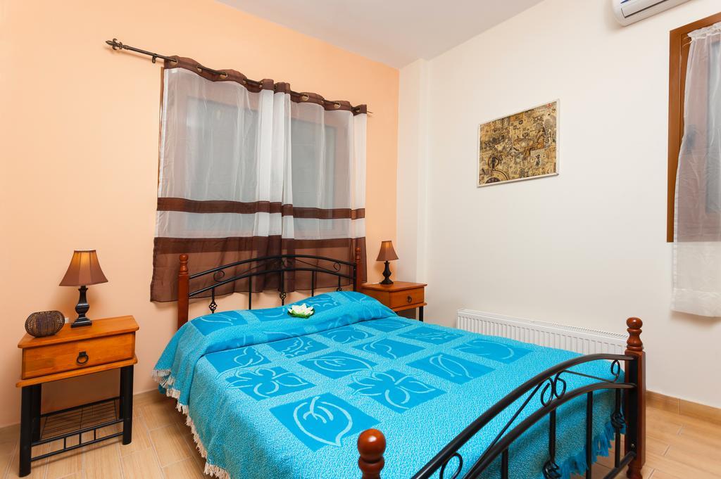 Villa Akros And Suites Keri 外观 照片