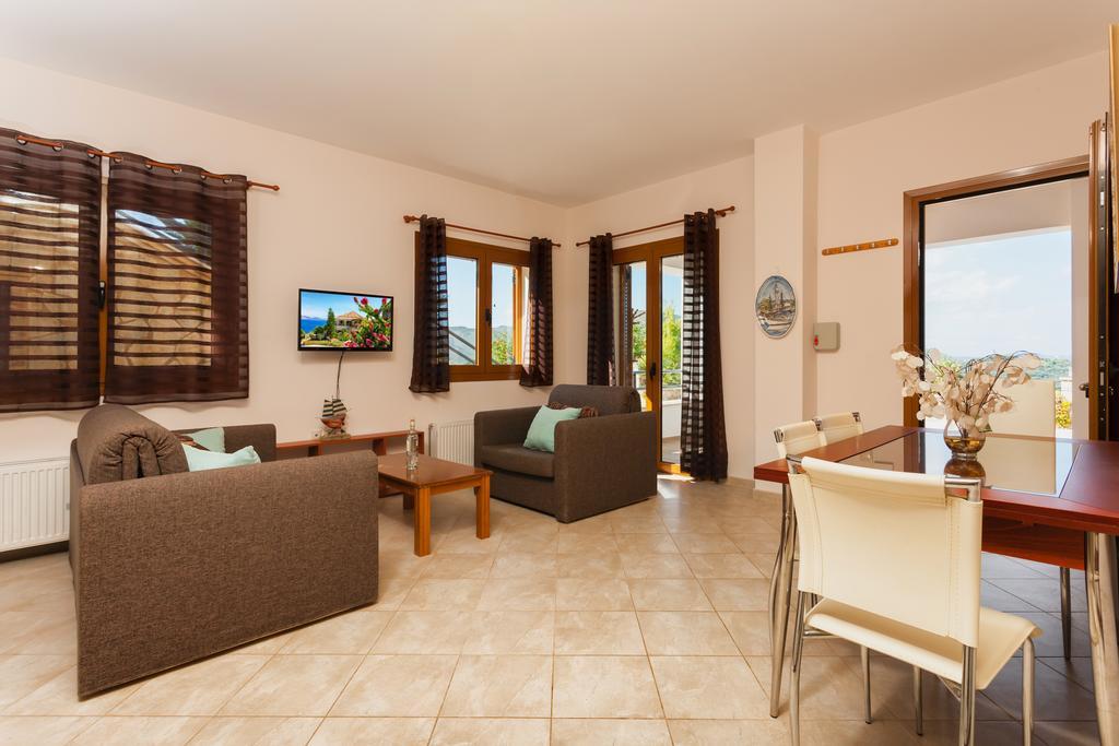 Villa Akros And Suites Keri 外观 照片