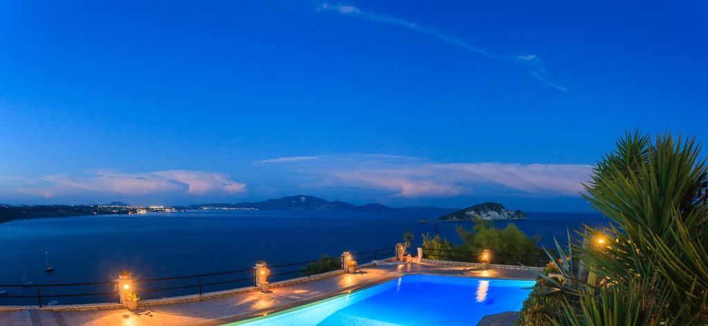 Villa Akros And Suites Keri 外观 照片